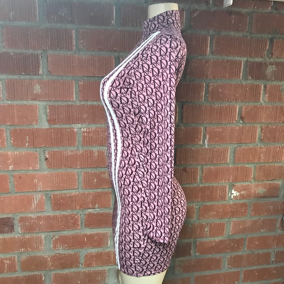 Such A Show Stopper Dress☃️ - Picture 4 of 6